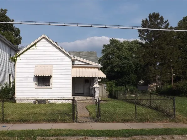 228 S Irwin St, Dayton, OH 45403