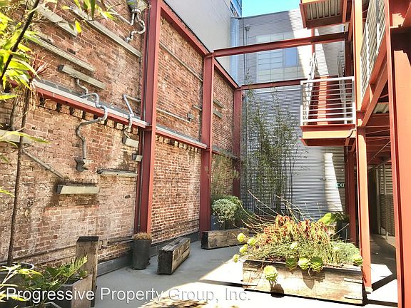 5th image of 540 Delancey St Unit 202