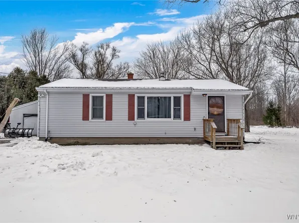 4767 Shadigee Rd, Newfane, NY 14108