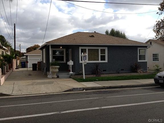 3rd image of 8612 Greenleaf Ave