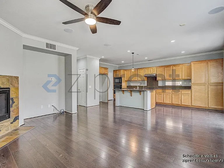 15739 Approach Ave — Photo 6