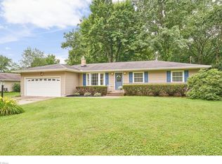 1586 Centerview Dr, Akron, OH 44321