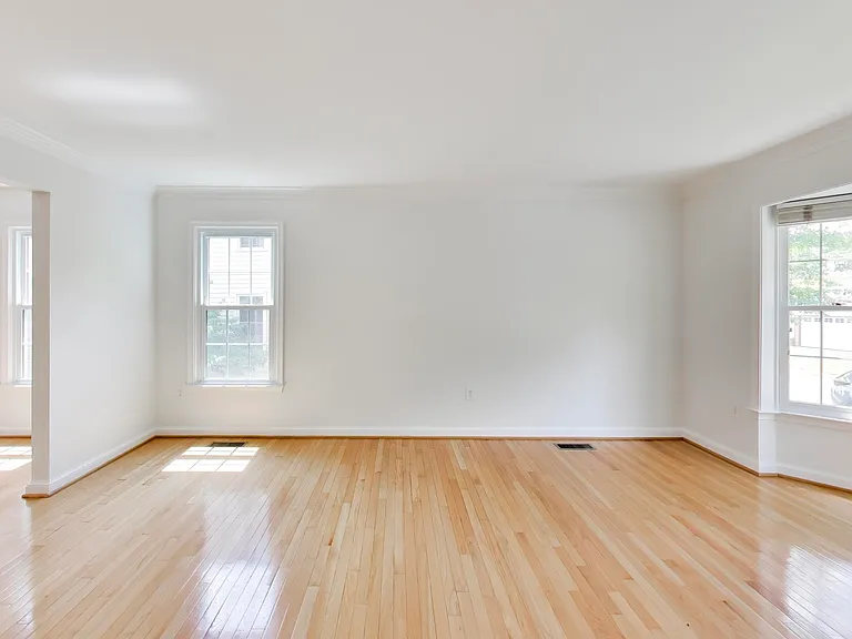 12015 Montrose Village Ter — Photo 19