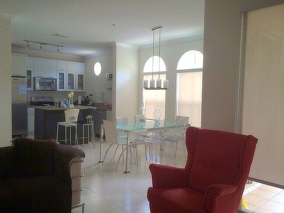 Kitchen & dining room