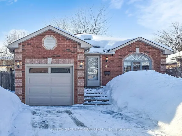 4 Irish Ln, Barrie, ON L4M 6H8