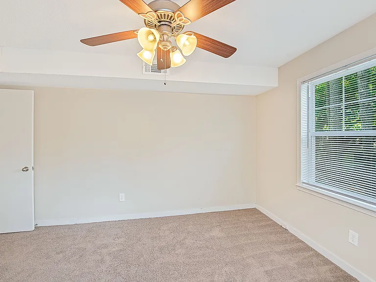 Village Green Apartment Homes — Photo 53