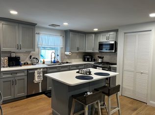 30 Ruthellen Rd, Chelmsford, MA 01824