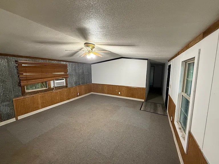 918 Cedar Haskell St — Photo 3