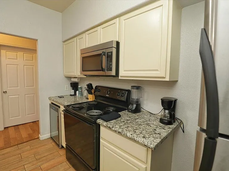 13121 Vickery St — Photo 14