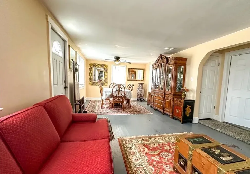 2 bed, 800 sqft, $2,350 — Photo 4