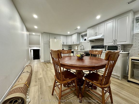 5th image of 237 Shawnee Cir