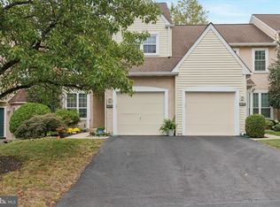 405 Country Club Dr, Lansdale, PA 19446