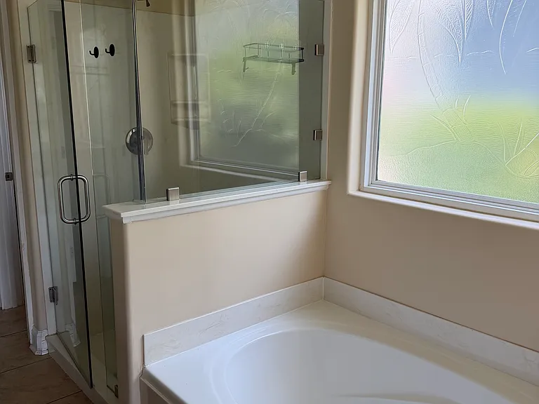 655 Uniola Dr — Photo 18