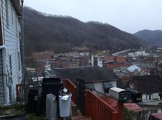 403 Wilson St, Logan, WV 25601