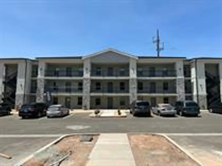 1167 E Telegraph St #A204 — Photo 4