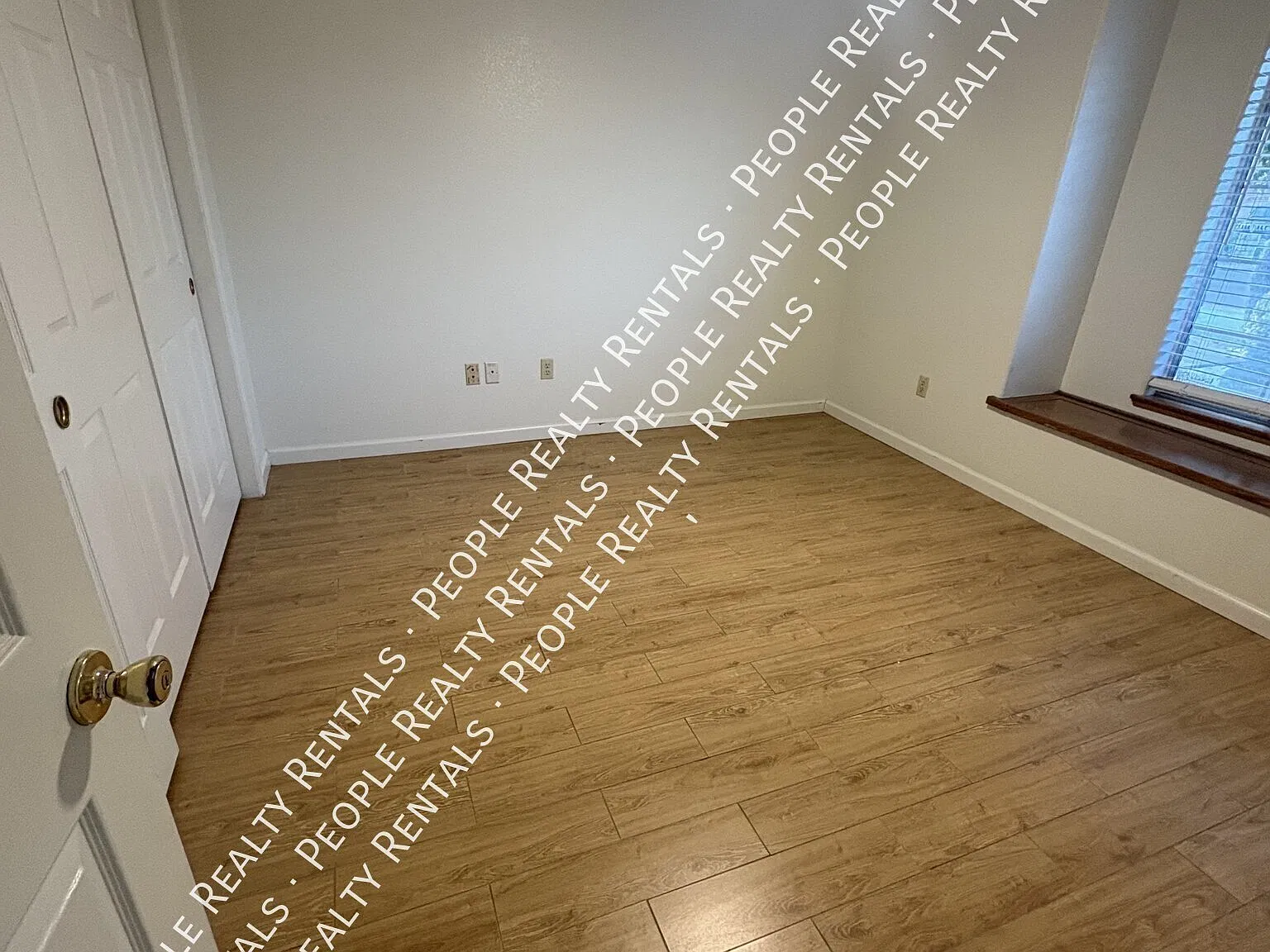 1 bed, $1,000 — Photo 3