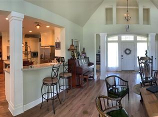 204 Victory Ln, Sweeny, TX 77480