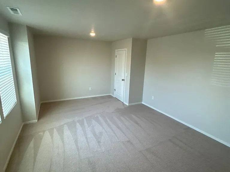 4809 Thyme Ave NE — Photo 37