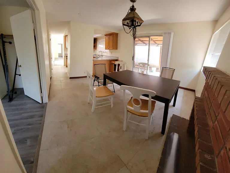 1913 Edgestone Cir — Photo 9