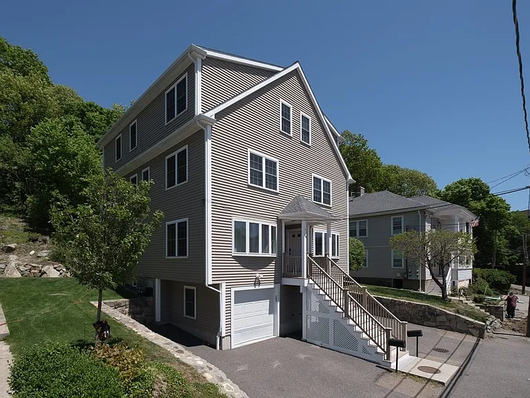 89 Overland Rd #2 — Photo 2