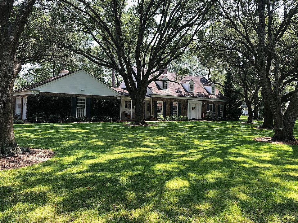 1st image of 2514 Myatt Ln