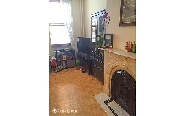 Rented by Douglas Elliman | media 2