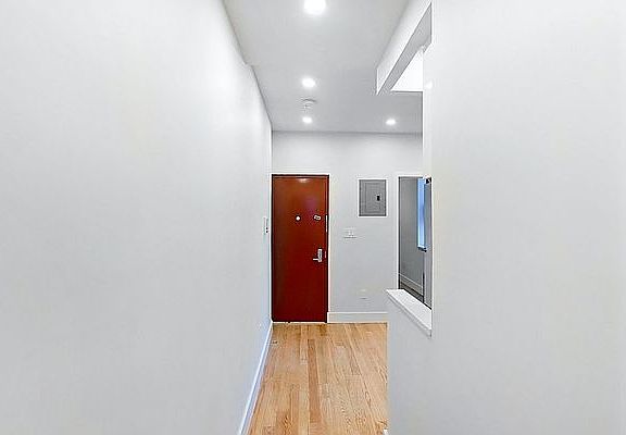 5th image of 9 Stanton St #4AB