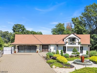 18 Fairview Dr, Caldwell, NJ, 07006