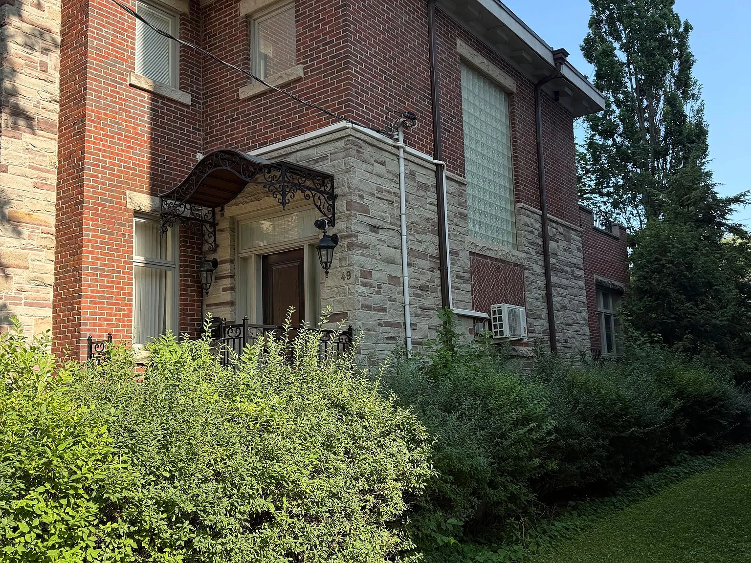 4 bed, $12,000 — Photo 2