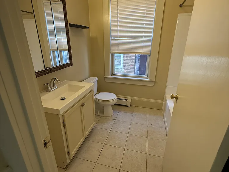 27 Salem St — Photo 7