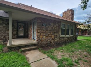 1023 E Redwood Rd, Derby, KS 67037