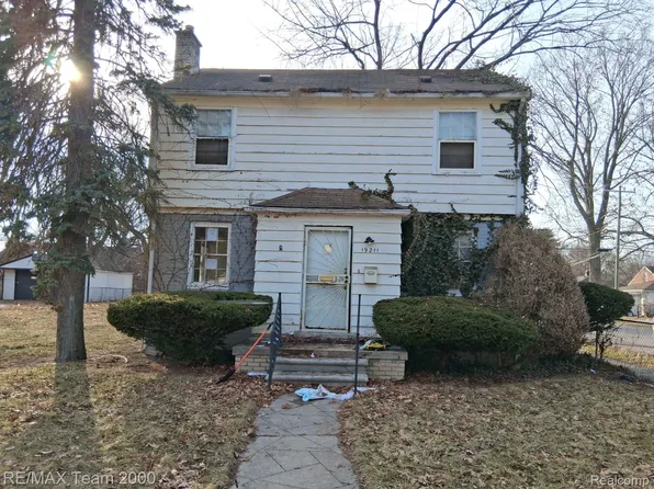 19211 Pierson St, Detroit, MI 48219