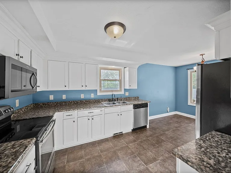 3469 Bradfield Dr — Photo 14