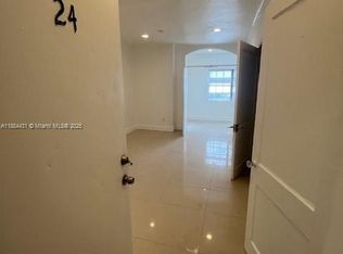 2614 SW 8th St #24, Miami, FL 33135