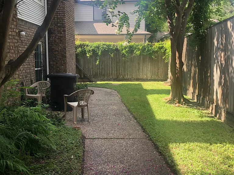 1236 Jackson Blvd — Photo 3