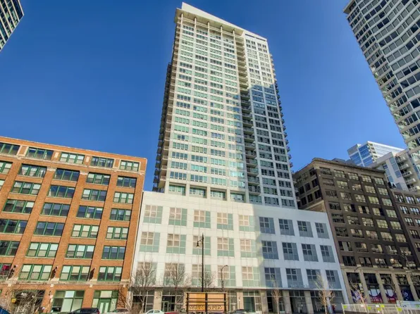 701 S Wells St APT 2104, Chicago, IL 60607