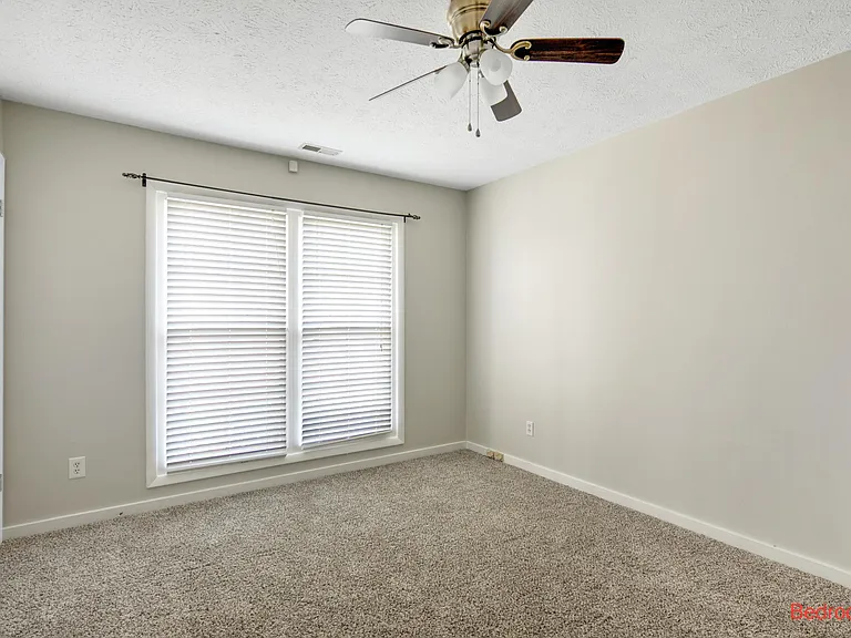 6954 Candlewood Dr — Photo 15