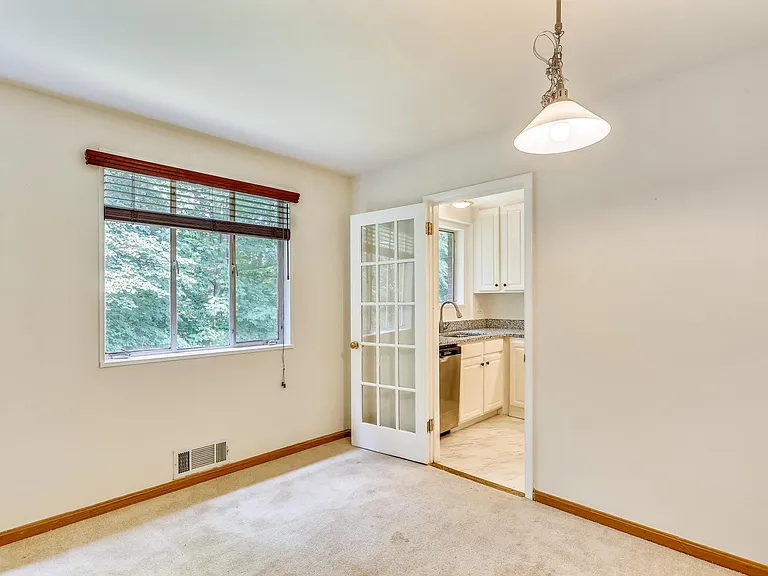 10412 Montrose Ave #202 — Photo 10