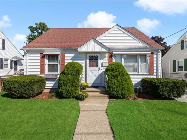 77 Sprague Ave, Cranston, RI 02910