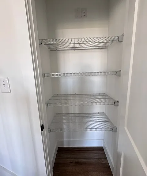 424 Fowler Rd — Photo 18