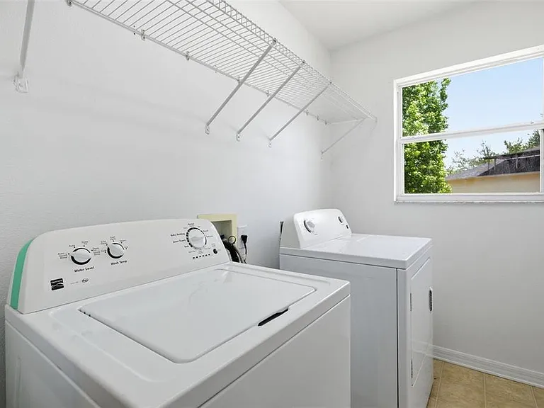2631 Queen Alberta Dr — Photo 27