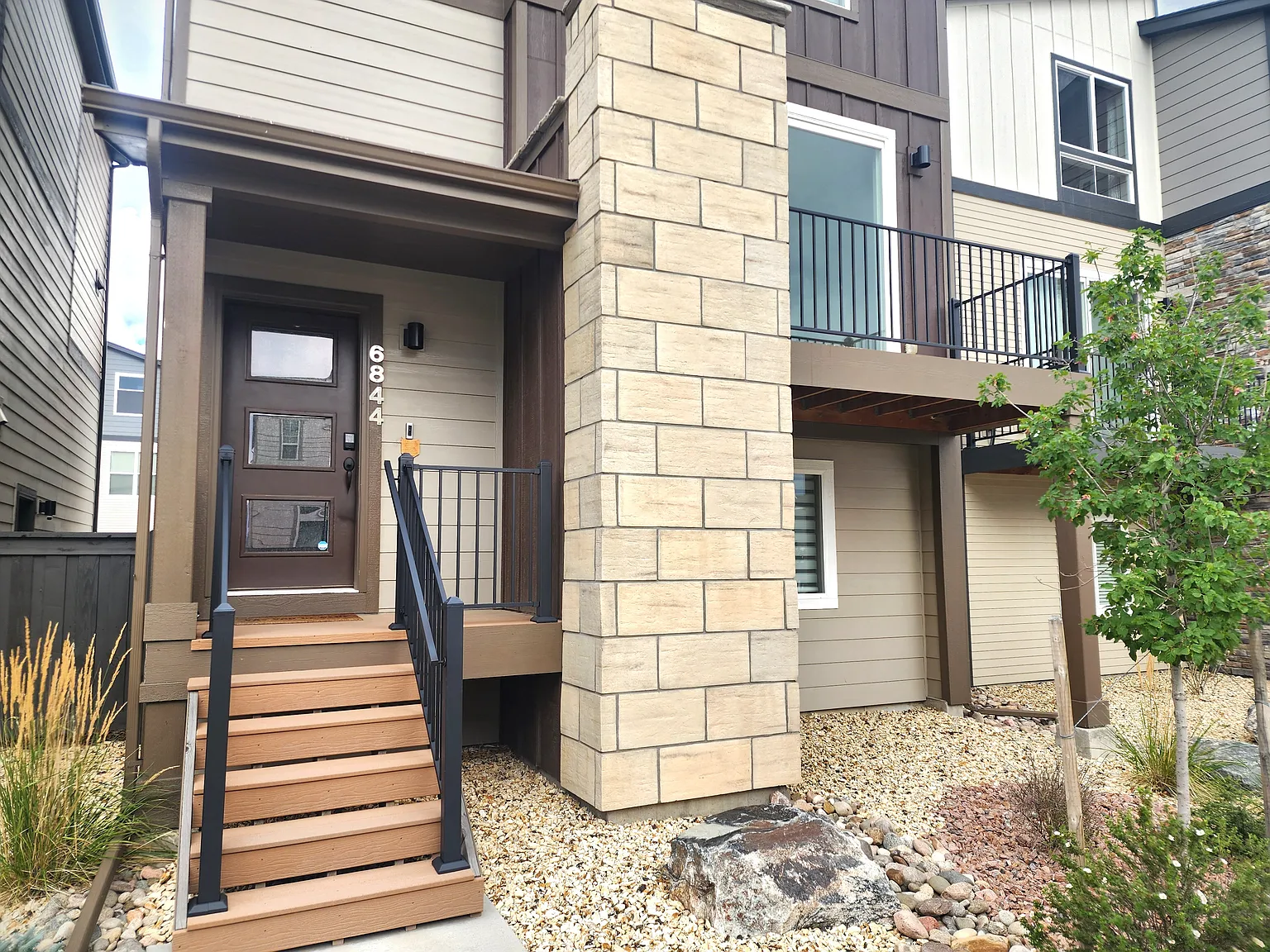 3 bed, 2.5 bath, 1988 sqft, $2,750 — Photo 4