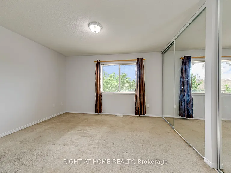 38 Fairview Rd W #38 — Photo 27