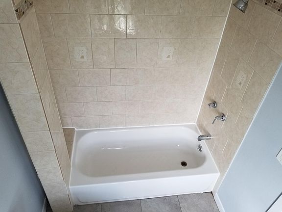 5th image of 373 Fairmount Ave #15A