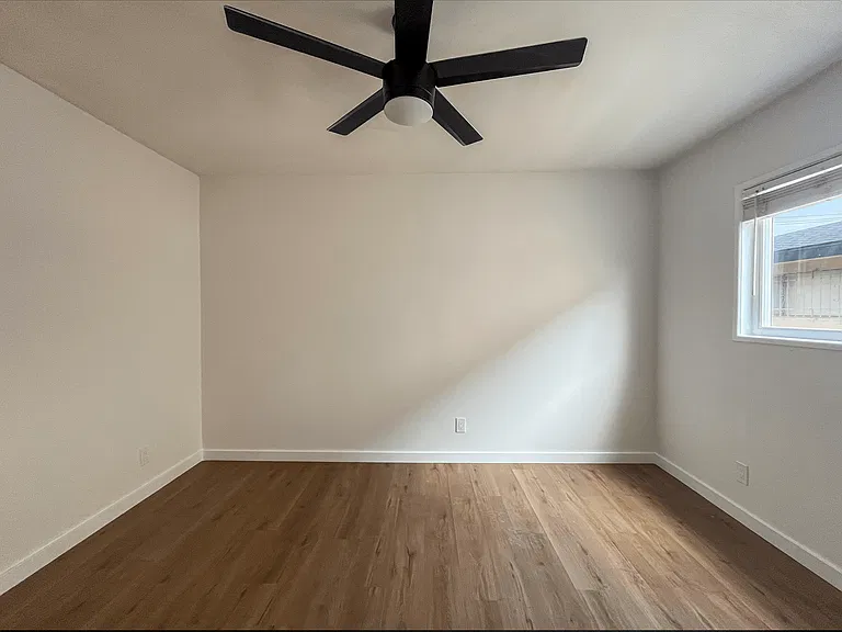 3814 S Bronson Ave — Photo 17