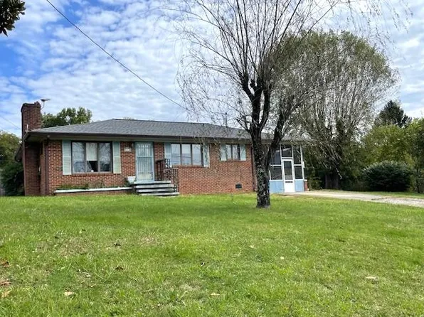 584 Robbinsville Rd, Andrews, NC 28901