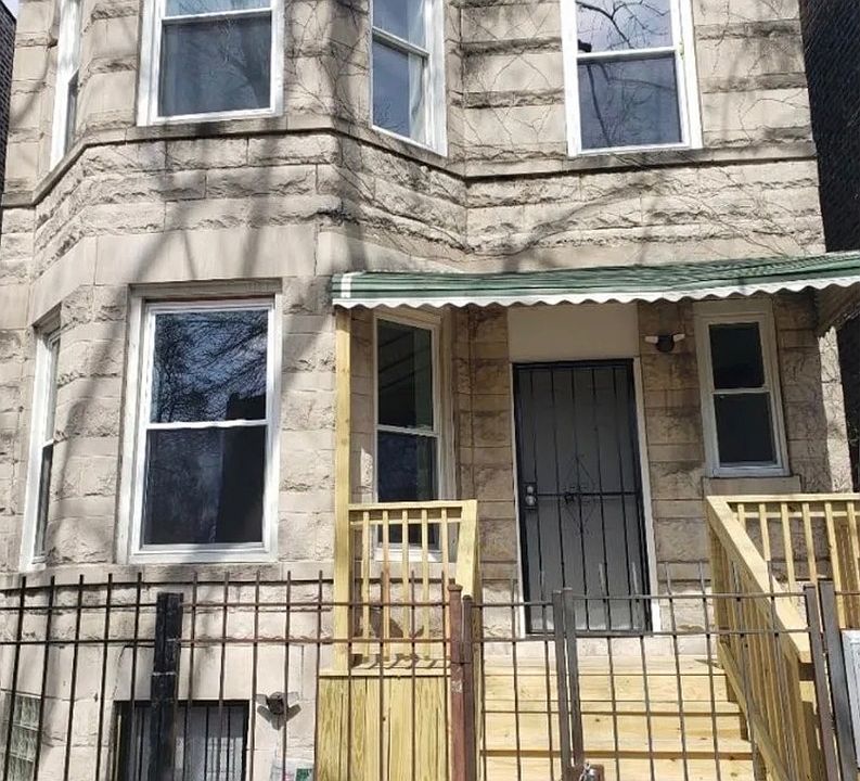 1st image of 3424 W Walnut St