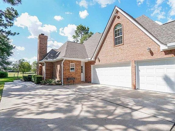 2nd image of 21318 Lochmere Ln