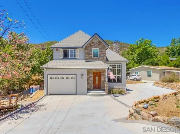 210 Frances Dr, El Cajon, CA 92019