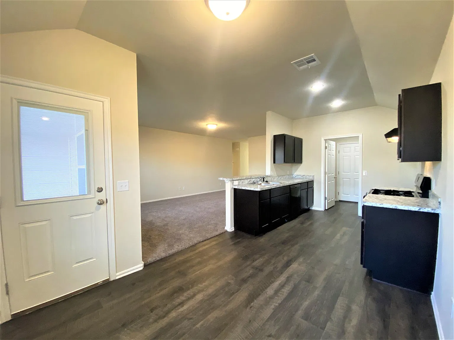 4 bed, 1598 sqft, $1,525 — Photo 4